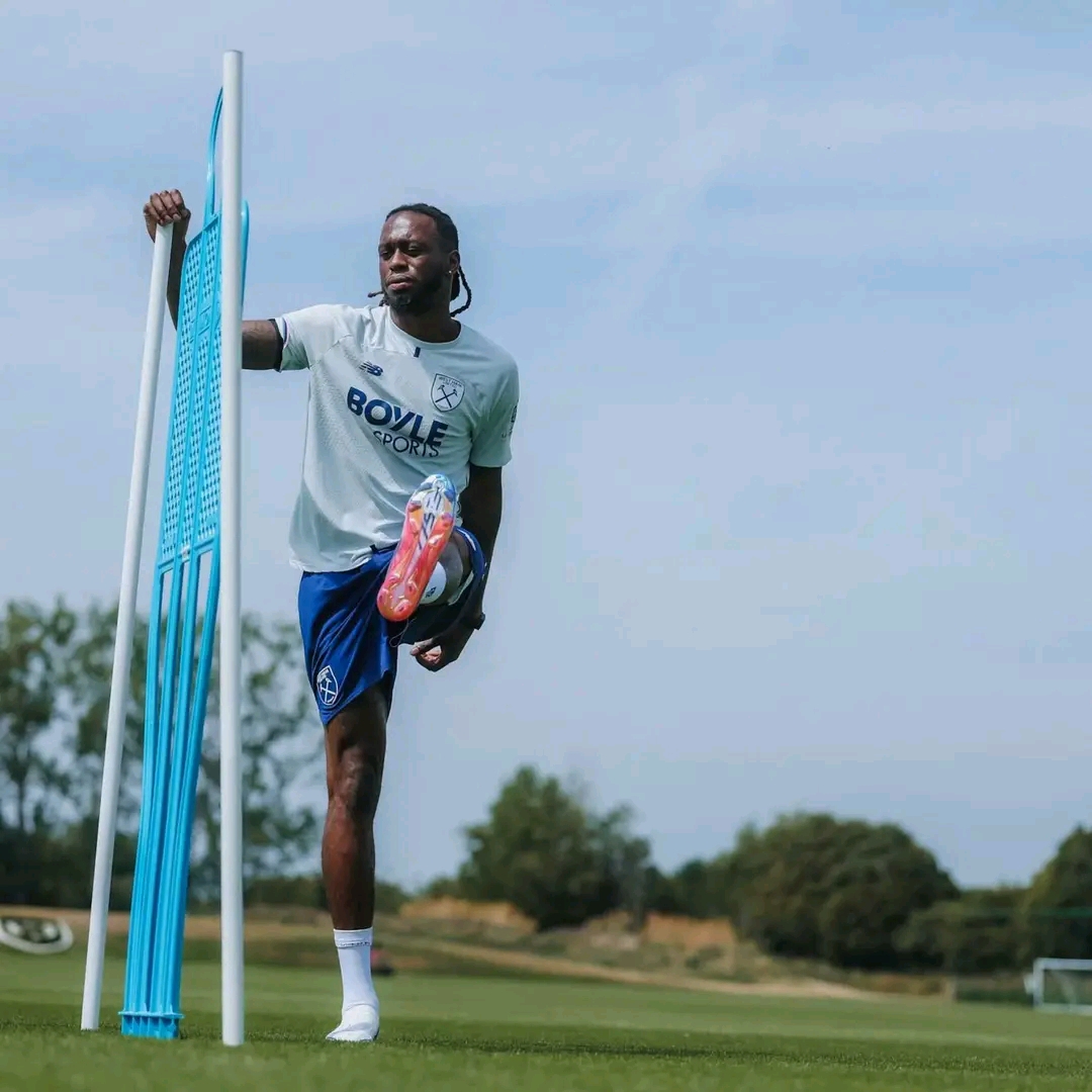 Football/ Europe : West Ham | Aaron Wan-Bissaka retrouve le chemin de l’entraînement !