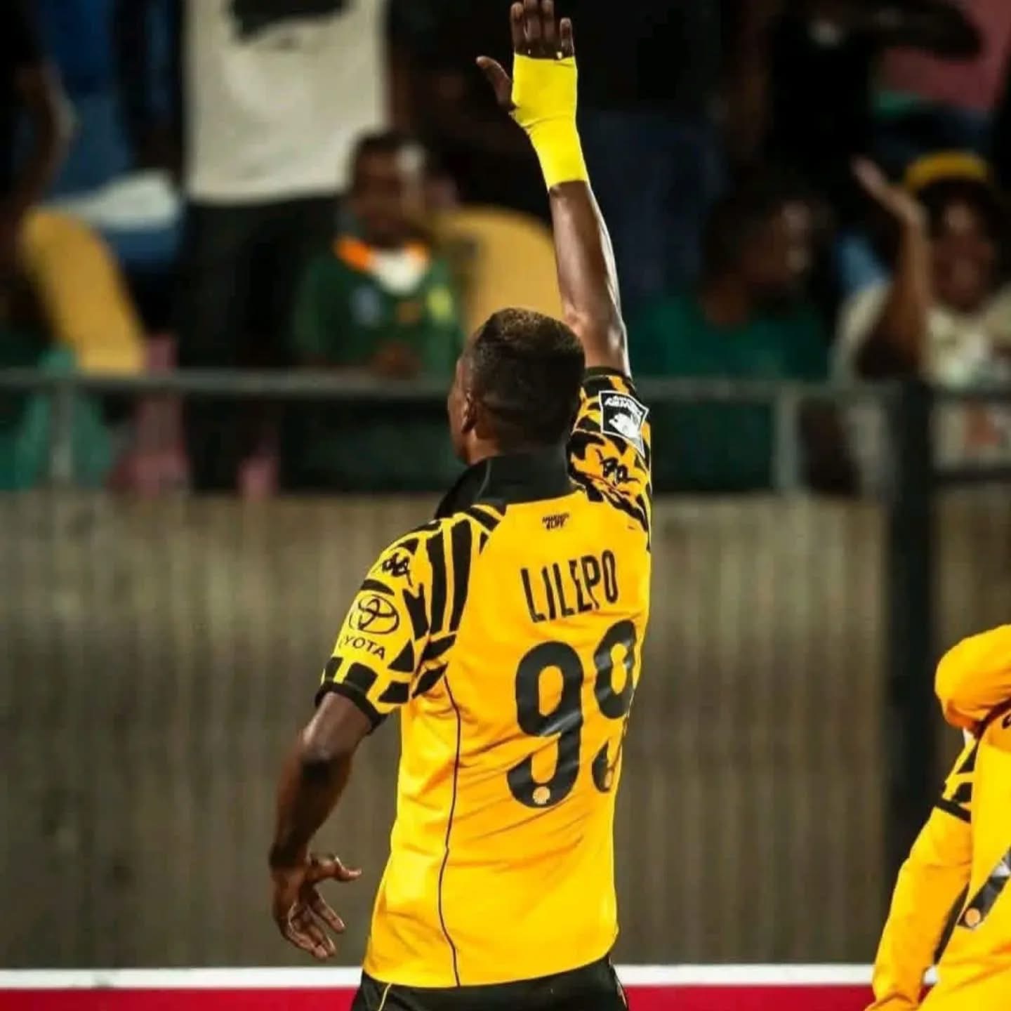 Football/ AFRIQUE DU SUD: GLODY LILEPO ENCORE DÉCISIF, KAIZER CHIEFS S’IMPOSENT !