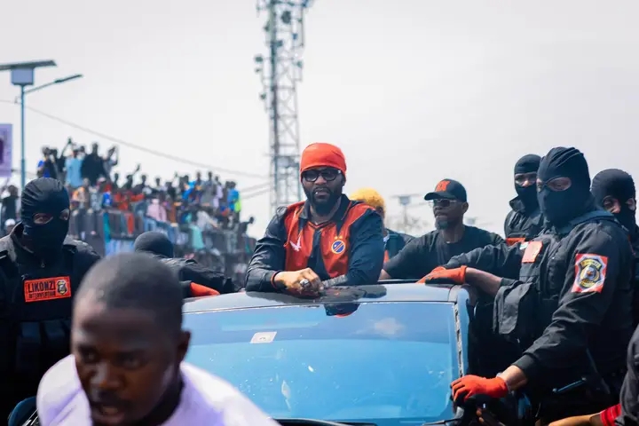 Musique : Retour triomphal de Fally Ipupa à Kinshasa après un mois de consécration en France ! ‎